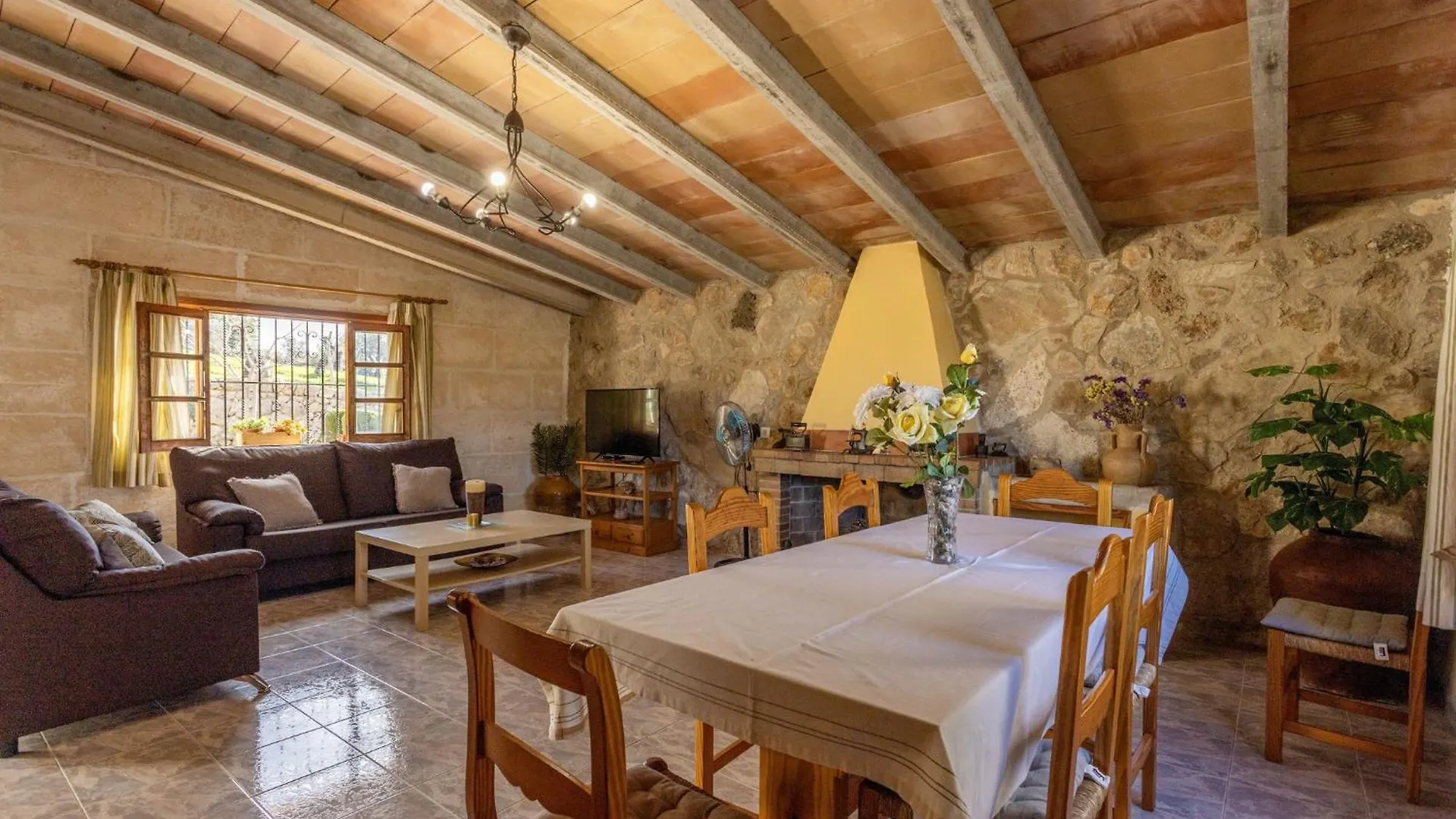 Villa Son Gual Inca  0*, Inca (Mallorca) España